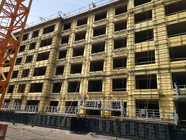 盛杰外墻聚氨酯保溫材料：聚氨酯外墻保溫用聚氨酯噴涂的優(yōu)勢(shì)有哪些！